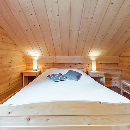 Dom wakacyjny Modern Holiday In Vresse-sur-semois With Kayaking Alle