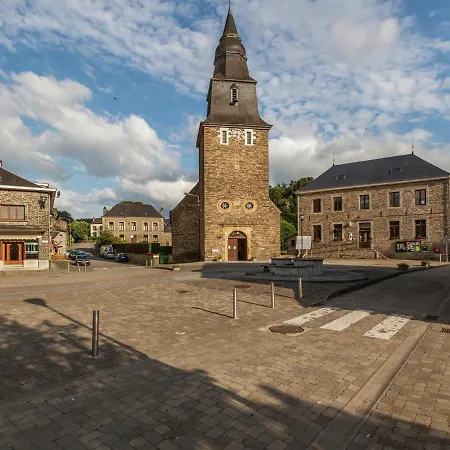 Dom wakacyjny Modern Holiday In Vresse-sur-semois With Kayaking *