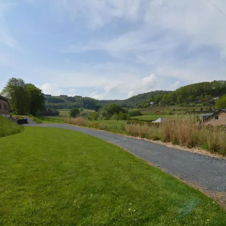Dom wakacyjny Modern Holiday In Vresse-sur-semois With Kayaking